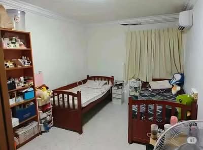 For Rent - 240 Tampines Street 21