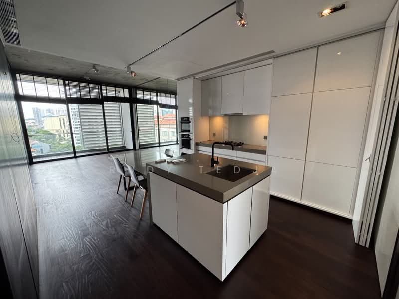 Martin No 38, 38 Martin Road, 2 Bedrooms, 1,130 sqft, Apartment For Sale, by Rudy Tedja, 500102382 - Kitchen - PropertyGuru.com.sg