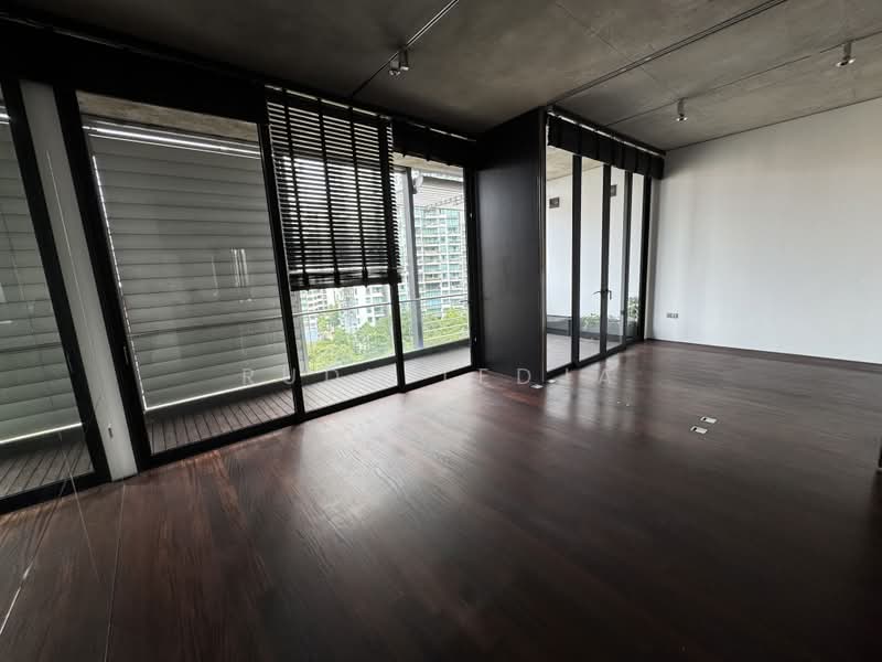 Martin No 38, 38 Martin Road, 2 Bedrooms, 1,130 sqft, Apartment For Sale, by Rudy Tedja, 500102382 - Balcony - PropertyGuru.com.sg