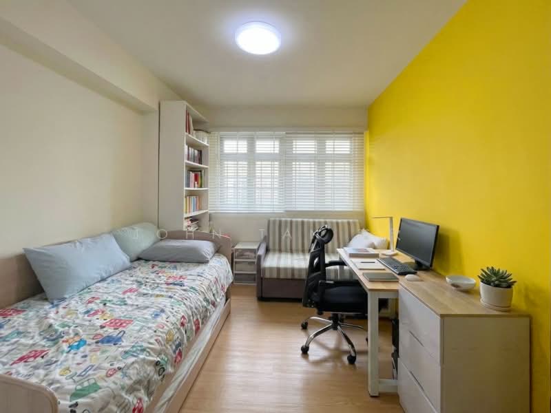 524B Costa Ris, 524B Pasir Ris Street 51, 3 Bedrooms, 1,001 sqft, HDB Flat For Sale, by John Tan 奕欣, 500102386 - Common Bedroom - PropertyGuru.com.sg
