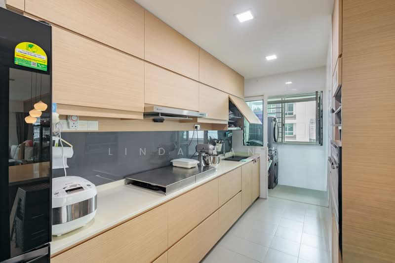 669A Edgefield Plains, 669A Edgefield Plains, 3 Bedrooms, 1,206 sqft, HDB Flat For Sale, by Linda Yang, 500102389 - Kitchen - PropertyGuru.com.sg