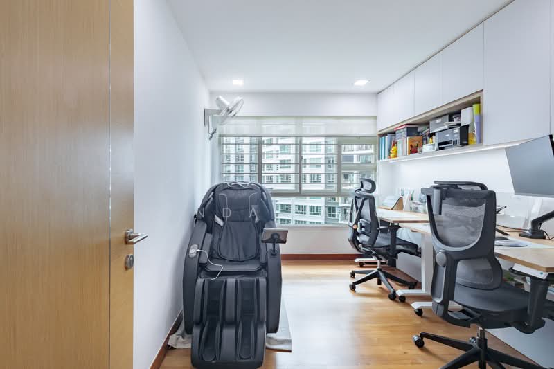 669A Edgefield Plains, 669A Edgefield Plains, 3 Bedrooms, 1,206 sqft, HDB Flat For Sale, by Linda Yang, 500102389 - Study - PropertyGuru.com.sg