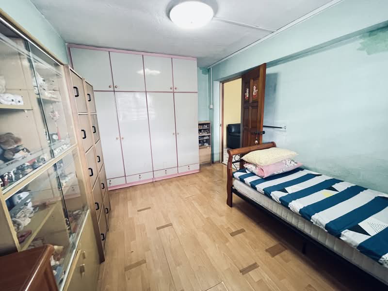 69 Lorong 4 Toa Payoh, 69 Lorong 4 Toa Payoh, 2 Bedrooms, 667 sqft, HDB Flat For Sale, by Ernest Lim, 500102393 - Bedroom - PropertyGuru.com.sg