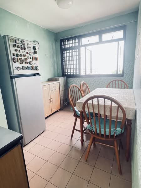69 Lorong 4 Toa Payoh, 69 Lorong 4 Toa Payoh, 2 Bedrooms, 667 sqft, HDB Flat For Sale, by Ernest Lim, 500102393 - Dining Room - PropertyGuru.com.sg