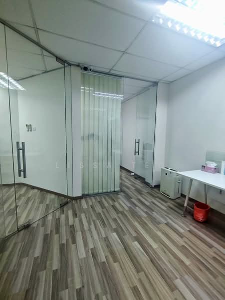 Uni-Tech Centre, 55 Toh Guan Rd East, 1,380 sqft, Factory / Workshop (B2) For Rent, by Lissa Teo, 500102395 - Interior - CommercialGuru.com.sg