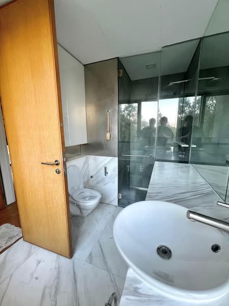 1 Moulmein Rise, 1 Moulmein Rise, 3 Bedrooms, 1,238 sqft, Apartment For Sale, by Lina S Tedja, 500102396 - Bathroom - PropertyGuru.com.sg