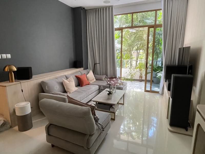 The Maylea, 242K Pasir Panjang Road, 3 Bedrooms, 1,259 sqft, Condominium For Sale, by Lola Santoso, 500102399 - Living Room - PropertyGuru.com.sg
