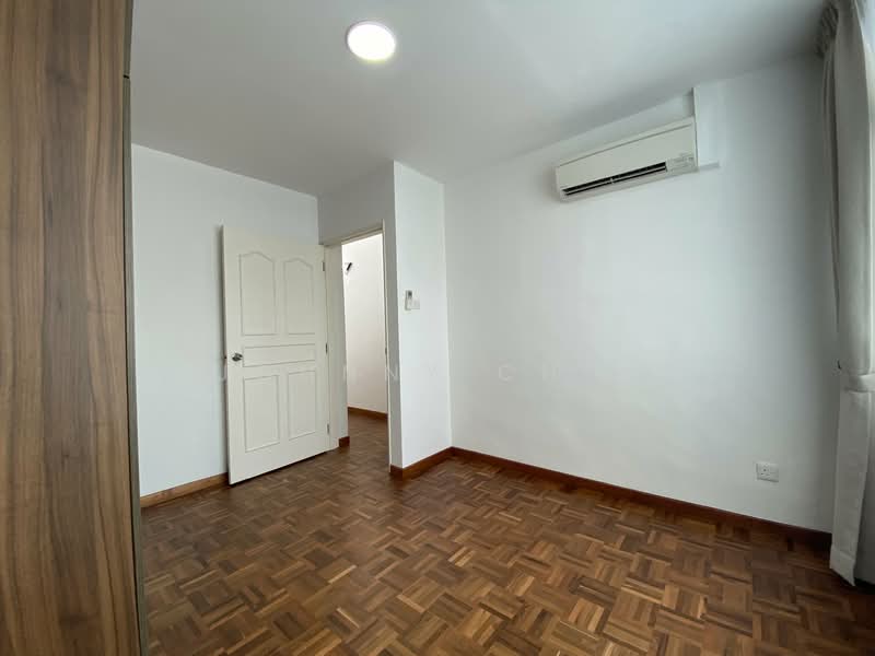 Siglap Center, 55 Siglap Road, 3 Bedrooms, 1,290 sqft, Apartment For Rent, by Johnny Chia, 500102406 - Bedroom - PropertyGuru.com.sg