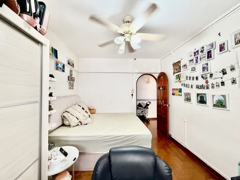 142 Serangoon North Avenue 1, 142 Serangoon North Avenue 1, 3 Bedrooms, 1,625 sqft, HDB Flat For Sale, by Jesley Lim, 500102408 - Bedroom - PropertyGuru.com.sg