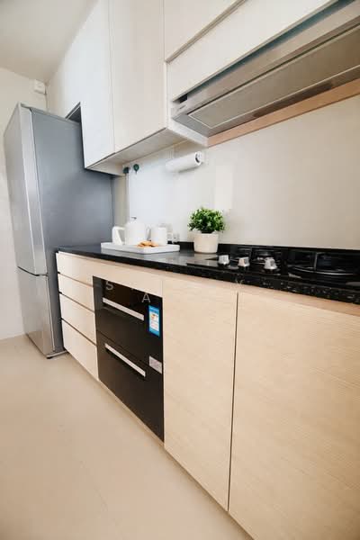 The Tampines Trilliant, 21 Tampines Central 7, 3 Bedrooms, 872 sqft, Executive Condominium For Rent, by Sherry Ang, 500102410 - Kitchen - PropertyGuru.com.sg