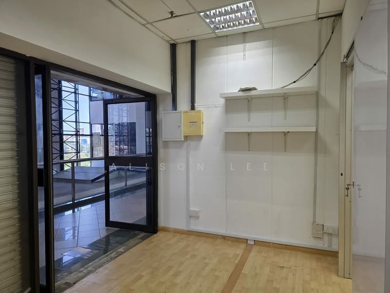Sim Lim Square, 1 Rochor Canal Road, 334 sqft, Other Retail For Sale, by Alison Lee, 500102424 - Interior - CommercialGuru.com.sg