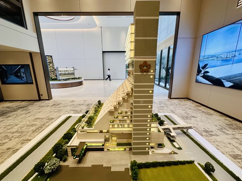 The Golden Mile, 5001 Beach Road, 2,454 sqft, Medical For Sale, by Murphy Lee, 500102428 - Exterior - CommercialGuru.com.sg