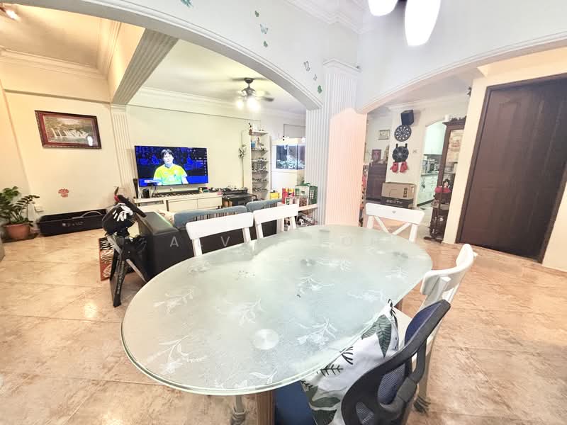 514 Woodlands Drive 14, 514 Woodlands Drive 14, 4 Bedrooms, 1,378 sqft, HDB Flat For Sale, by Alvin Toh, 500102431 - Living Room - PropertyGuru.com.sg