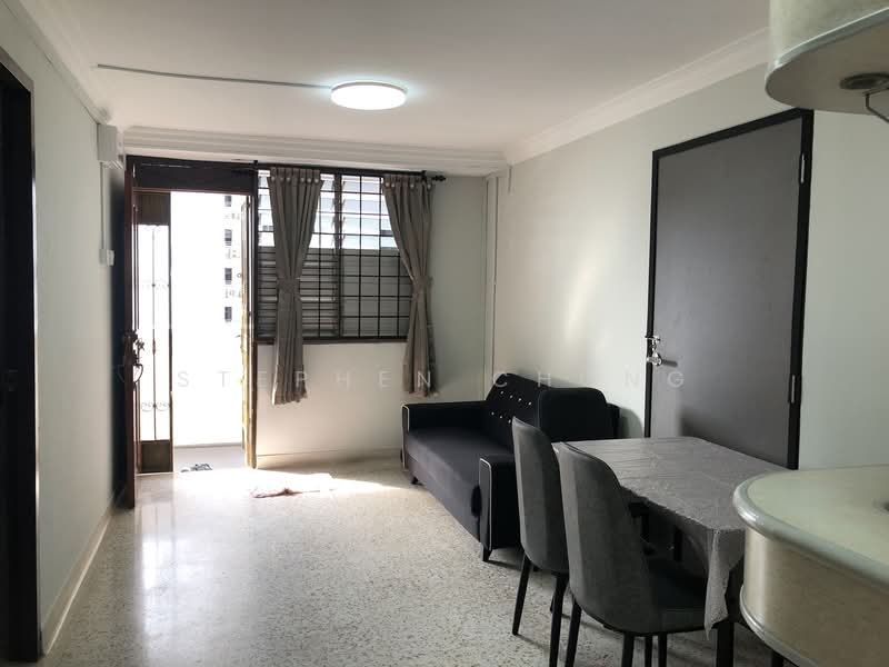 74 Bedok North Road, 74 Bedok North Road, 4 Bedrooms, 1,389 sqft, HDB Flat For Sale, by Stephen Chong, 500102437 - Living Room (corridor unit) - PropertyGuru.com.sg
