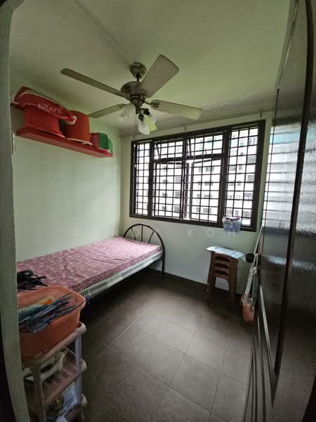 34 Marsiling Drive, 34 Marsiling Drive, 3 Bedrooms, 1,055 sqft, HDB Flat For Rent, by Sandy Koh, 500102442 - Bedroom - PropertyGuru.com.sg