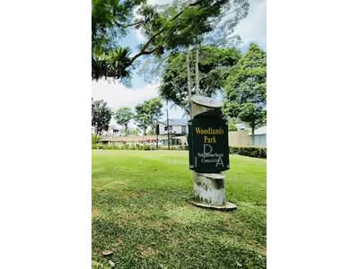 For Sale - Frehoold house in Woodlands Park
