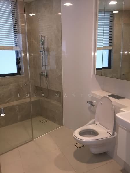 d'Leedon (Former Farrer Court), 5 Leedon Heights, 3 Bedrooms, 1,711 sqft, Condominium For Sale, by Lola Santoso, 500102450 - Bathroom - PropertyGuru.com.sg