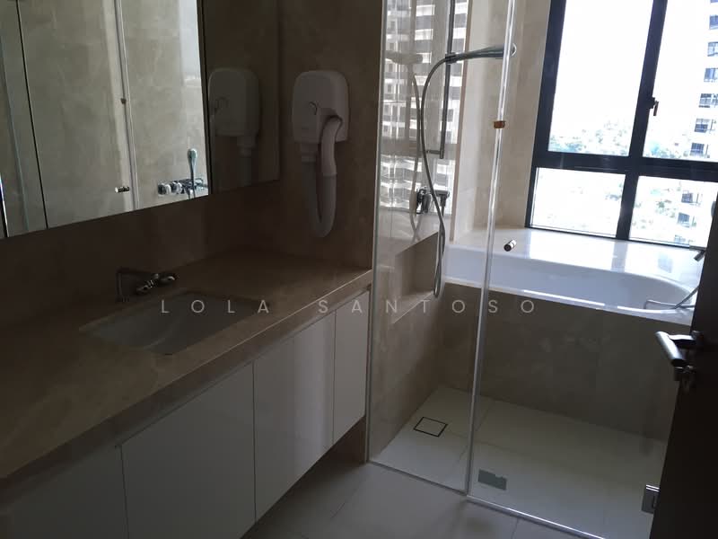 d'Leedon (Former Farrer Court), 5 Leedon Heights, 3 Bedrooms, 1,711 sqft, Condominium For Sale, by Lola Santoso, 500102450 - Bathroom - PropertyGuru.com.sg