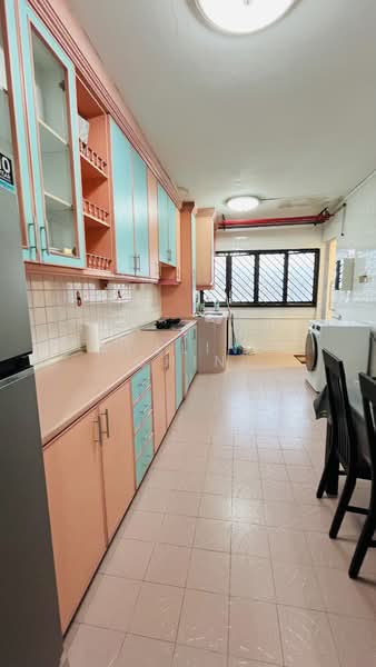 443 Ang Mo Kio Avenue 10, 443 Ang Mo Kio Avenue 10, 2 Bedrooms, 721 sqft, HDB Flat For Sale, by Adeline Chin, 500102480 - Kitchen - PropertyGuru.com.sg