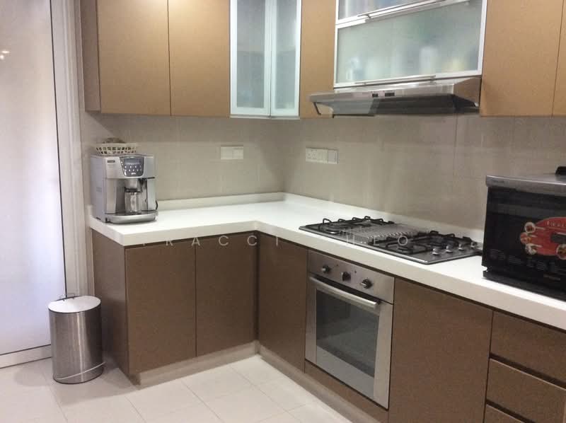 Savannah Condopark, 59 Simei Rise, 4 Bedrooms, 2,045 sqft, Condominium For Sale, by Tracci Cheo, 500102482 - Kitchen - PropertyGuru.com.sg