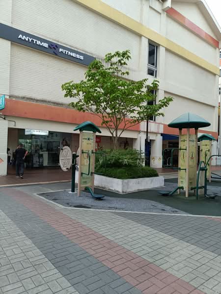Tampines Central, Tampines Central, 600 sqft, Other Retail For Rent, by Judy Ang, 500102507 - Exterior - CommercialGuru.com.sg