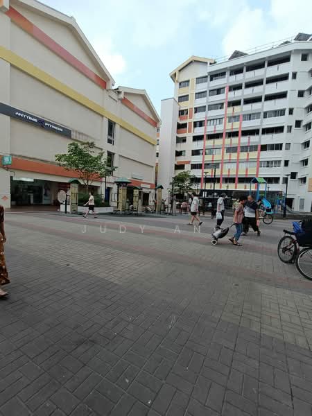 Tampines Central, Tampines Central, 600 sqft, Other Retail For Rent, by Judy Ang, 500102507 - Exterior - CommercialGuru.com.sg
