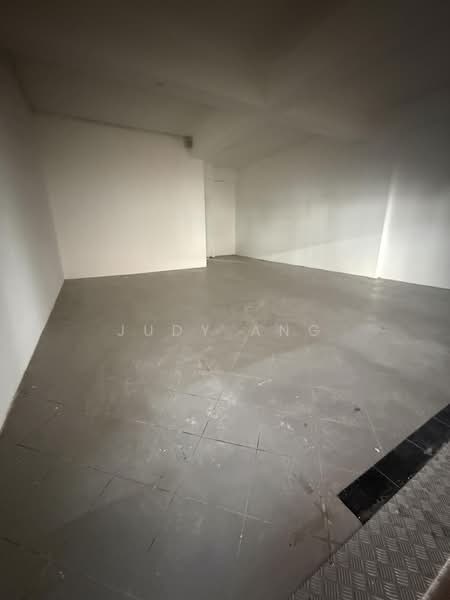 Tampines Central, Tampines Central, 300 sqft, Other Retail For Rent, by Judy Ang, 500102507 - Interior - CommercialGuru.com.sg