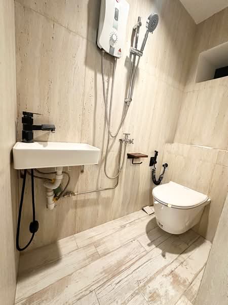 43 Moh Guan Terrace, 43 Moh Guan Terrace, Room Rental, 150 sqft, HDB Flat For Rent, by Leia Chua, 500102510 - Bathroom - PropertyGuru.com.sg