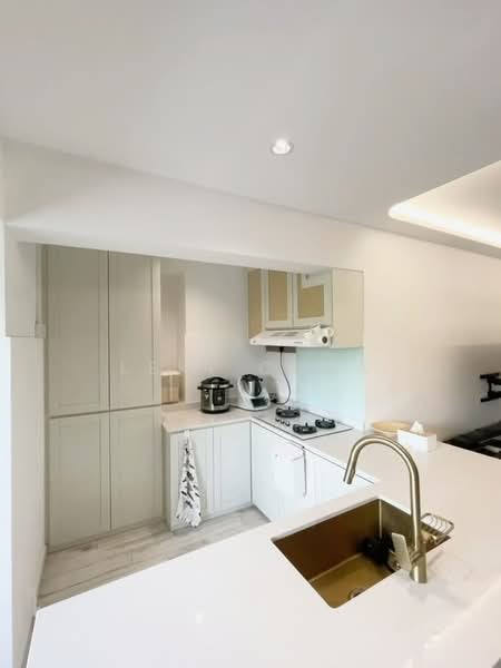 43 Moh Guan Terrace, 43 Moh Guan Terrace, Room Rental, 150 sqft, HDB Flat For Rent, by Leia Chua, 500102510 - Kitchen - PropertyGuru.com.sg