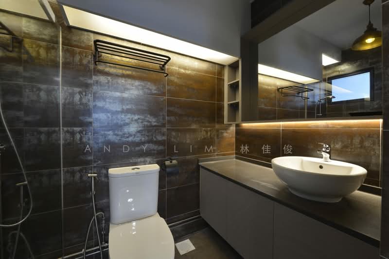 470 Segar Road, 470 Segar Road, 4 Bedrooms, 1,399 sqft, HDB Flat For Sale, by Andy Lim 林佳俊, 500102512 - Bathroom - PropertyGuru.com.sg