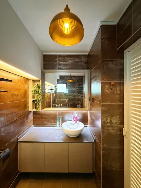 470 Segar Road, 470 Segar Road, 4 Bedrooms, 1,399 sqft, HDB Flat For Sale, by Andy Lim 林佳俊, 500102512 - Bathroom - PropertyGuru.com.sg