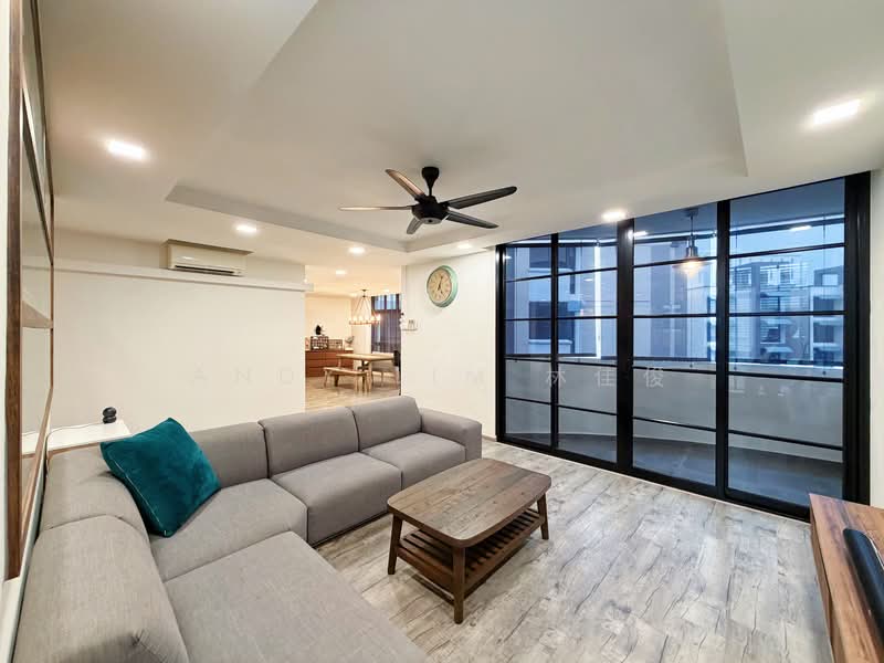 470 Segar Road, 470 Segar Road, 4 Bedrooms, 1,399 sqft, HDB Flat For Sale, by Andy Lim 林佳俊, 500102512 - Living Room - PropertyGuru.com.sg