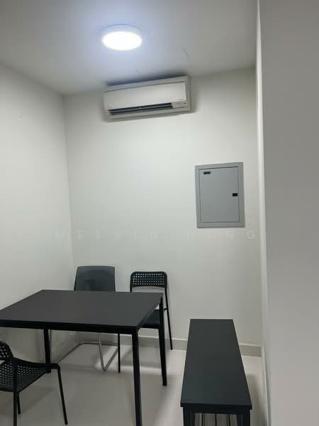 Smart Suites, 302 Sims Avenue, 1 Bedroom, 527 sqft, Condominium For Rent, by Melvin Heng, 500102527 - Interior - PropertyGuru.com.sg