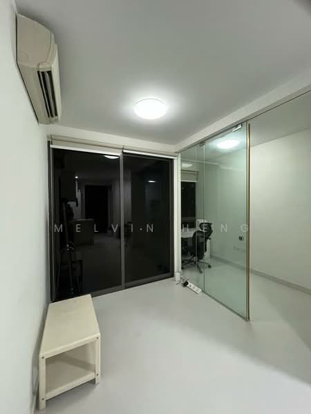 Smart Suites, 302 Sims Avenue, 1 Bedroom, 527 sqft, Condominium For Rent, by Melvin Heng, 500102527 - Study - PropertyGuru.com.sg