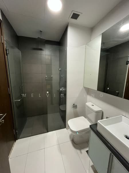 Smart Suites, 302 Sims Avenue, 1 Bedroom, 527 sqft, Condominium For Rent, by Melvin Heng, 500102527 - Bathroom - PropertyGuru.com.sg