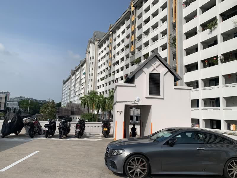 23 Sin Ming Road, 23 Sin Ming Road, 2 Bedrooms, 700 sqft, HDB Flat For Sale, by Tim Ho, 500102529 - Exterior - PropertyGuru.com.sg