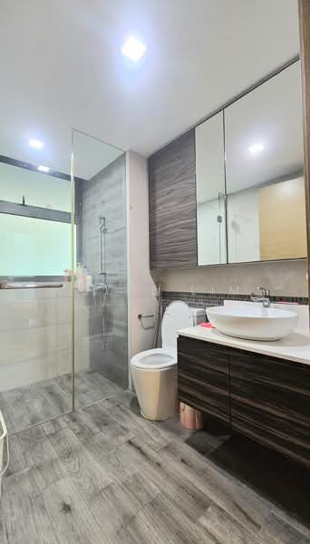 The Terrace, 88 Edgedale Plains, 3 Bedrooms, 1,001 sqft, Executive Condominium For Sale, by Joyce Lim, 500102538 - Bathroom - PropertyGuru.com.sg