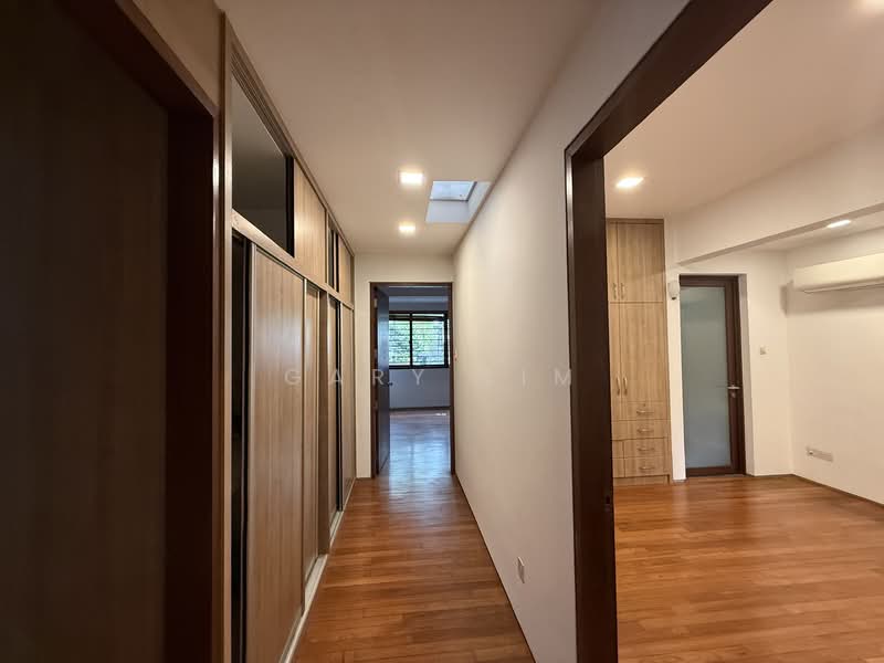 Novena / Newton Road, Buckley Road, 7 Bedrooms, 4,400 sqft, Semi-Detached House For Rent, by Gary Lim, 500102542 - Corridor - PropertyGuru.com.sg