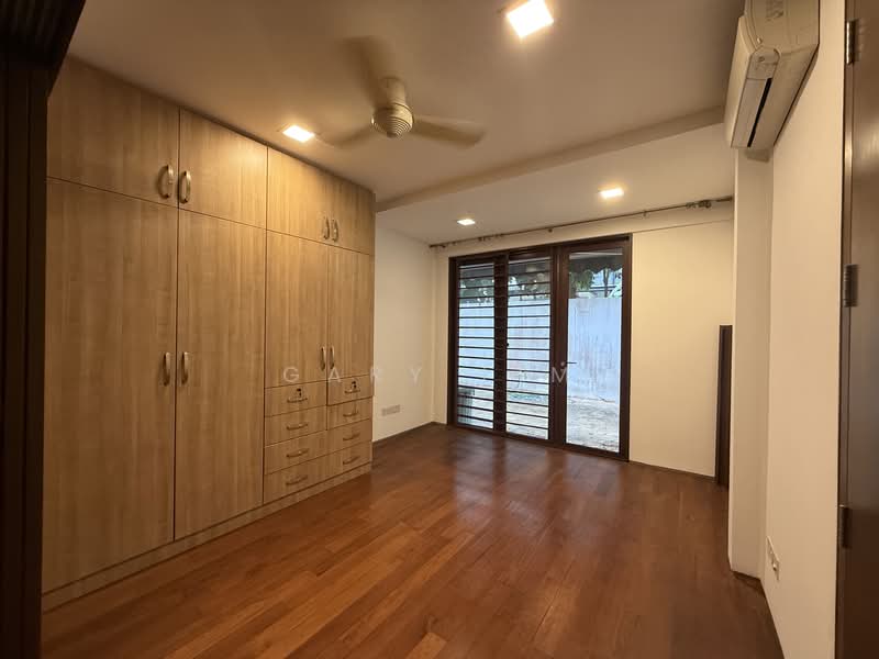 Novena / Newton Road, Buckley Road, 7 Bedrooms, 4,400 sqft, Semi-Detached House For Rent, by Gary Lim, 500102542 - Bedroom - PropertyGuru.com.sg