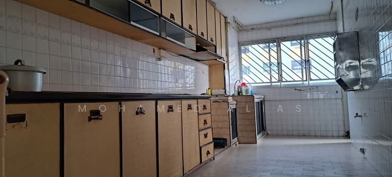 205 Serangoon Central, 205 Serangoon Central, 3 Bedrooms, 1,312 sqft, HDB Flat For Sale, by Mohamed Alias, 500102552 - Kitchen - PropertyGuru.com.sg