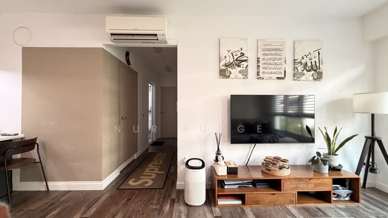 488A Choa Chu Kang Avenue 5, 488A Choa Chu Kang Avenue 5, 3 Bedrooms, 1,001 sqft, HDB Flat For Sale, by Nur Fudge, 500102556 - Living Room - PropertyGuru.com.sg