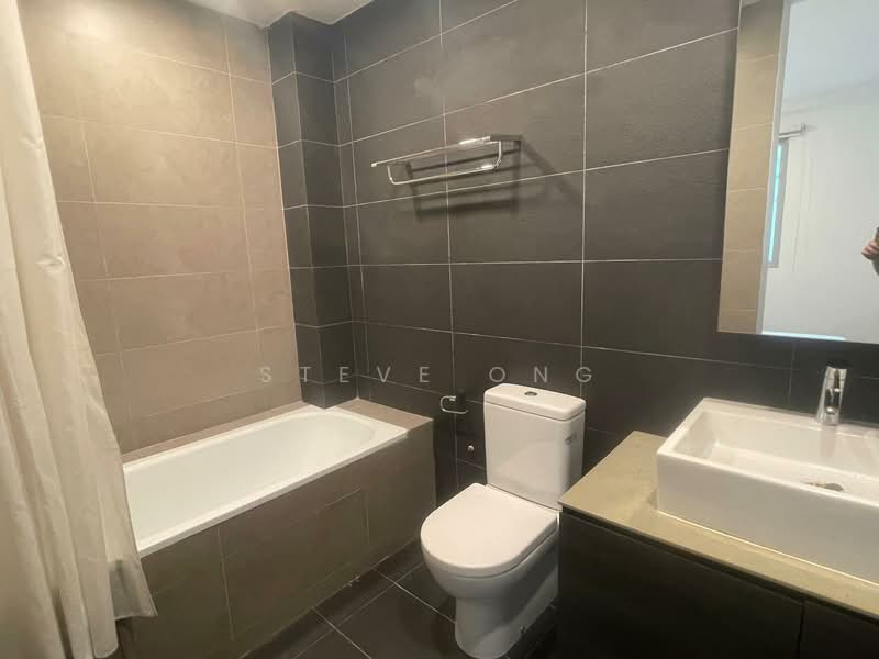 11 Lorong 31 Geylang, , 1 Bedroom, 480 sqft, Apartment For Rent, by Steve Ong, 500102561 - Bathroom - PropertyGuru.com.sg