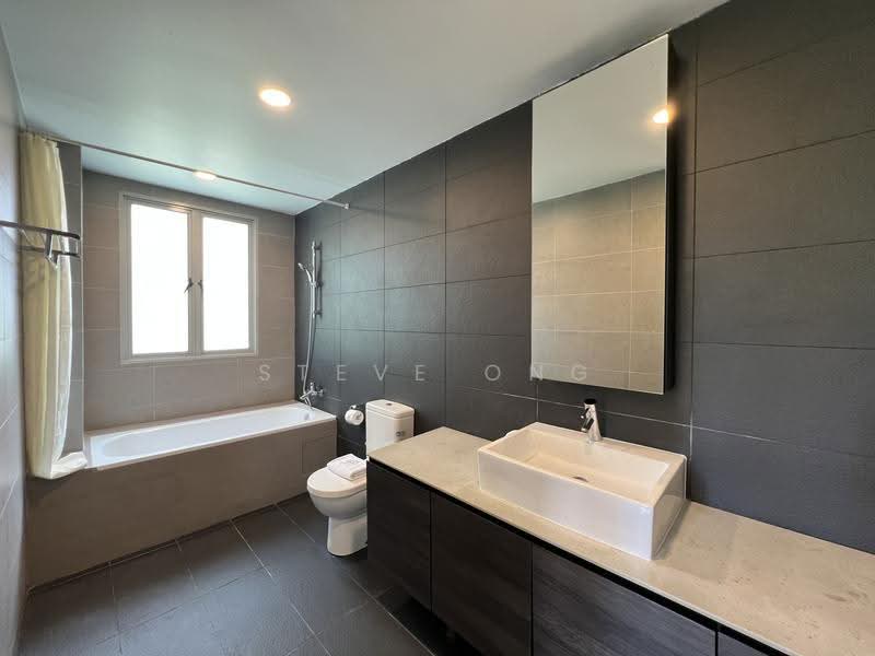 11 Lorong 31 Geylang, , 1 Bedroom, 480 sqft, Apartment For Rent, by Steve Ong, 500102561 - Bathroom - PropertyGuru.com.sg