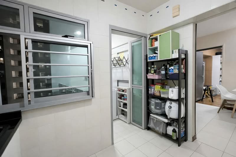 273B Compassvale Link, 273B Compassvale Link, 3 Bedrooms, 969 sqft, HDB Flat For Sale, by Kevin Lim, 500102562 - Kitchen - PropertyGuru.com.sg