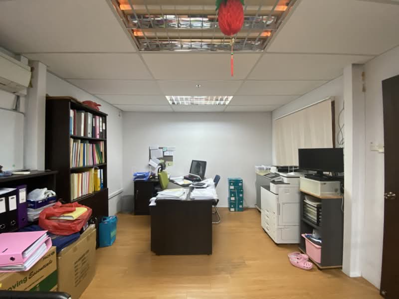 Wcega Tower, 21 Bukit Batok Crescent, 2,200 sqft, Light Industrial (B1) For Sale, by Christian Oh, 500102568 - Study - CommercialGuru.com.sg
