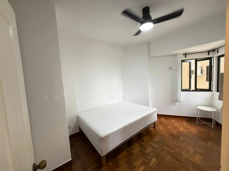 Bayshore Park, 50 Bayshore Road, 2 Bedrooms, 936 sqft, Condominium For Sale, by Samantha Leow, 500102573 - Bedroom - PropertyGuru.com.sg