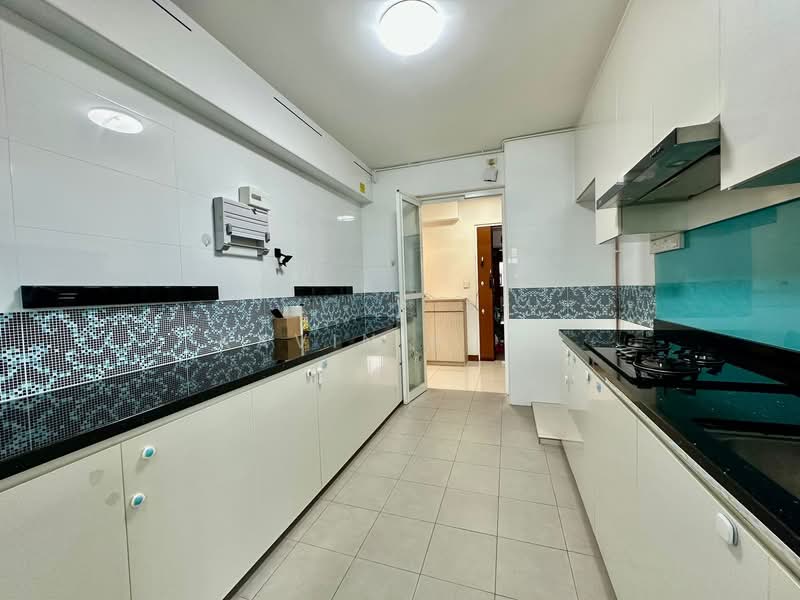 889D Woodlands Drive 50, 889D Woodlands Drive 50, 3 Bedrooms, 1,216 sqft, HDB Flat For Sale, by Kavin Kuah, 500102576 - Kitchen - PropertyGuru.com.sg