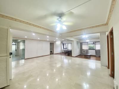 For Sale - 578 Hougang Avenue 4