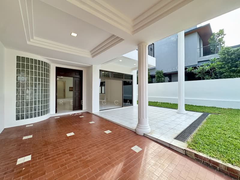Serangoon Garden Estate, Crowhurst Drive, 5 Bedrooms, 5,000 sqft, Semi-Detached House For Rent, by Rebecca Tan, 500102591 - Car Porch - PropertyGuru.com.sg