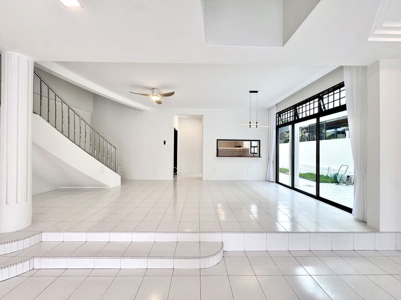 Serangoon Garden Estate, Crowhurst Drive, 5 Bedrooms, 5,000 sqft, Semi-Detached House For Rent, by Rebecca Tan, 500102591 - Dining Room - PropertyGuru.com.sg